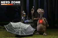 NECA - E.T. 40th Anniversary Dlx Led Chest Action Figure
