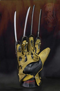 NECA - Nightmare (1984) - Freddy Glove Replica 1:1
