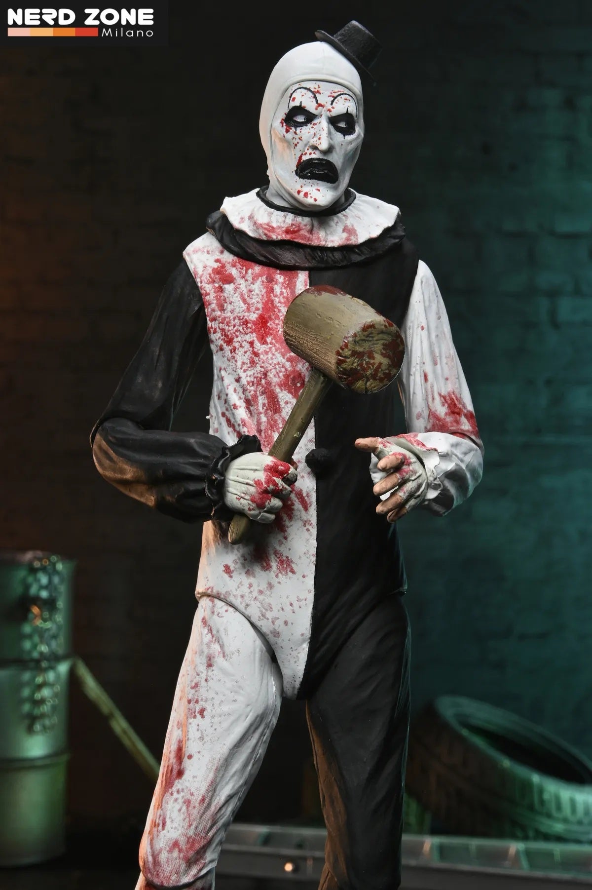 PRE ORDER - NECA - Terrifier 2 Art The Clown Blood Splattered Ultimate Af