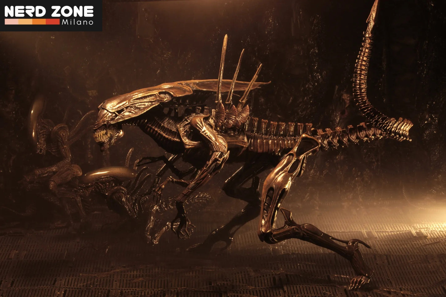 PRE ORDINE - NECA Aliens - Alien Queen Resurrection Dlx Af