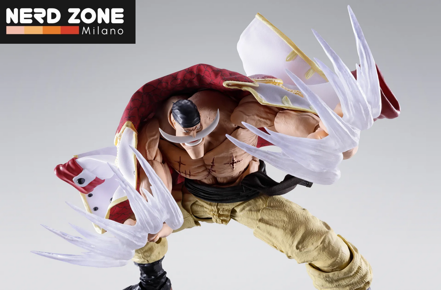 PRE ORDINE - BANDAI - S.H. FIGUARTS One Piece Edward Newgate Whitebeard Marineford S.h.figuarts