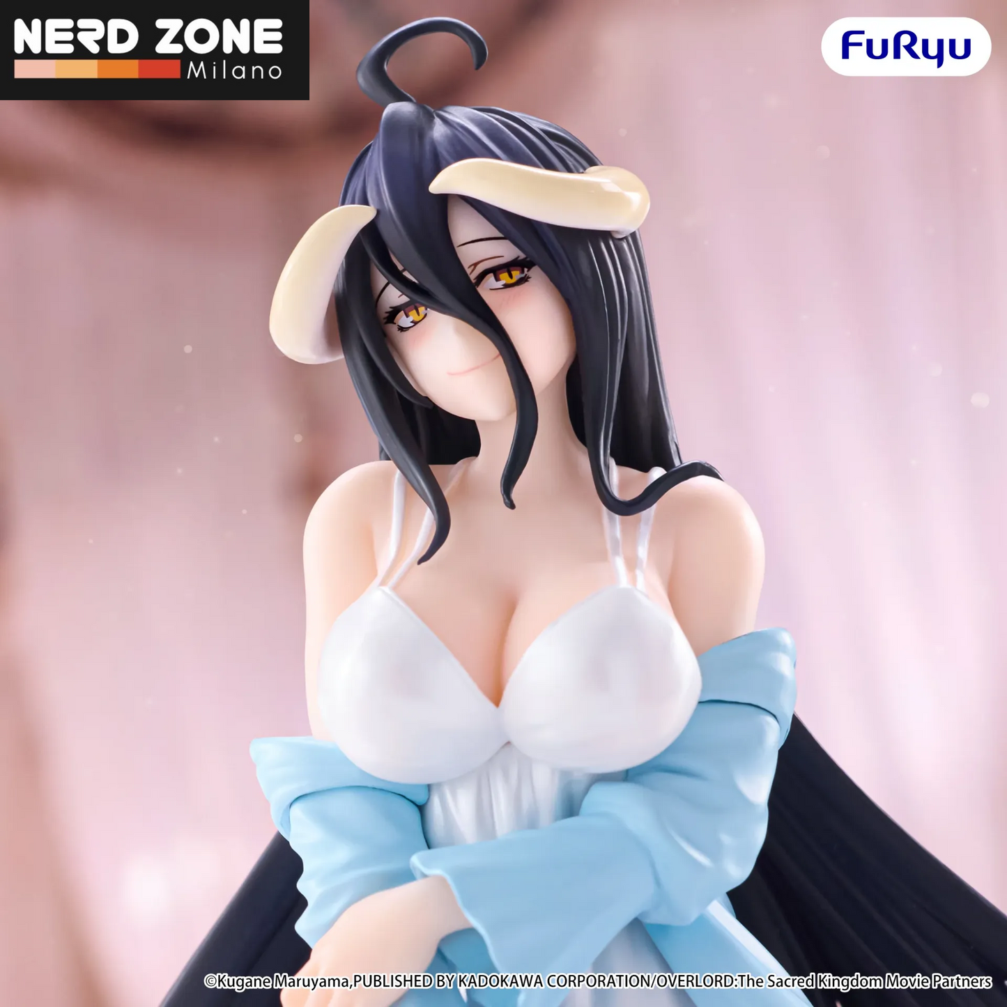 PRE ORDINE - FURYU - Overlord Albedo Loungewear Pearl White Noodle Stopper Figure