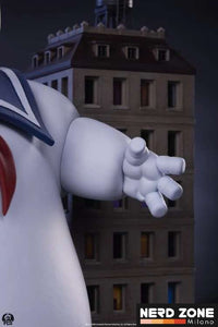 PCS (Premium Collectibles Studio) - Ghostbusters Stay Puft Marshmallow Man Diorama Dlx Edition