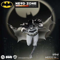 PRE ORDER - MEZCO - One:12 Collective Batman Year One Action Figure