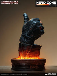 QUEEN STUDIOS - T-800 Battle Damaged (Mechanical) Life-Size Bust