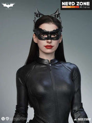 QUEEN STUDIOS - The Dark Knight Catwoman 1/1 Lifesize Statue