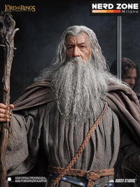 PRE ORDINE - QUEEN STUDIOS - The Lord of the Rings: The Fellowship of the Ring - Gandalf 1/3 Scale Statue