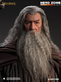 PRE ORDINE - QUEEN STUDIOS - The Lord of the Rings: The Fellowship of the Ring - Gandalf 1/3 Scale Statue