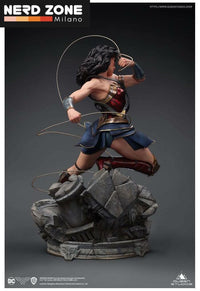 QUEEN STUDIOS -  Wonder Woman Comic Statue 1/4 Early Bird Version 47 cm