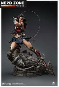 QUEEN STUDIOS -  Wonder Woman Comic Statue 1/4 Early Bird Version 47 cm