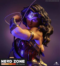 QUEEN STUDIOS -  Wonder Woman Comic Statue 1/4 Early Bird Version 47 cm