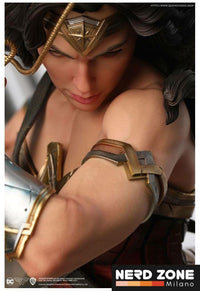 QUEEN STUDIOS -  Wonder Woman Comic Statue 1/4 Early Bird Version 47 cm