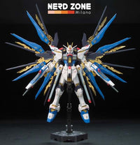 BANDAI GUNPLA - Rg Gundam Strike Freedom Zgmf-X20a 1/144