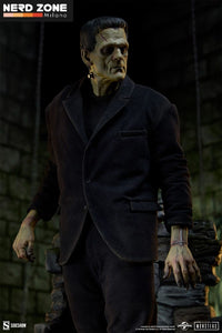 SIDESHOW - Frankenstein Premium Format Mixed Media Statue Frankenstein (Fabric Costume) 57 cm