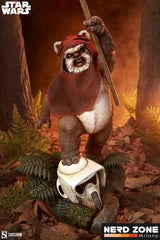 SIDESHOW - Star Wars: Episode VI - Return of the Jedi Premium Format Statue Wicket 46 cm
