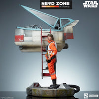 SIDESHOW - Star Wars Premium Format Statue Luke Skywalker & X-Wing: Red Five, Standing By 76 cm