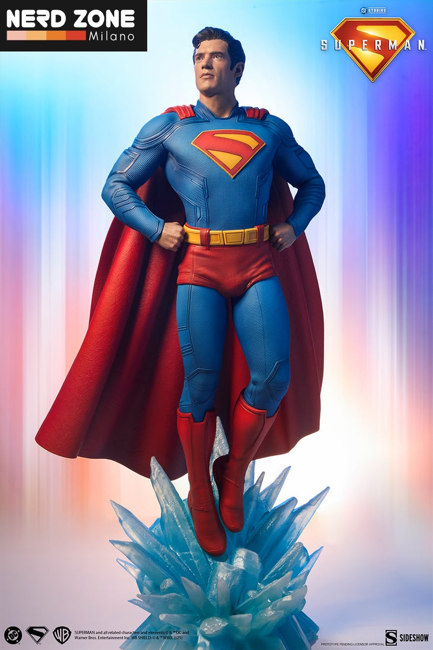 SIDESHOW - Superman (2025) Premium Format Statues Superman 61 cm & Krypto 23 cm Bundle (2)