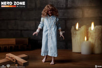PRE ORDINE SIDESHOW - The Exorcist Action Figure 1/6 Regan MacNeil 23 cm