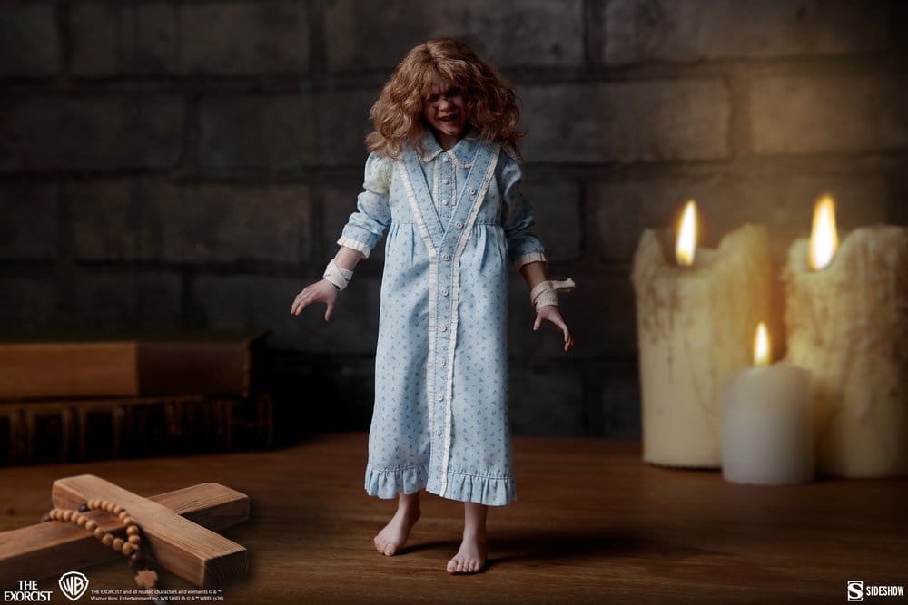 PRE ORDINE SIDESHOW - The Exorcist Action Figure 1/6 Regan MacNeil 23 cm