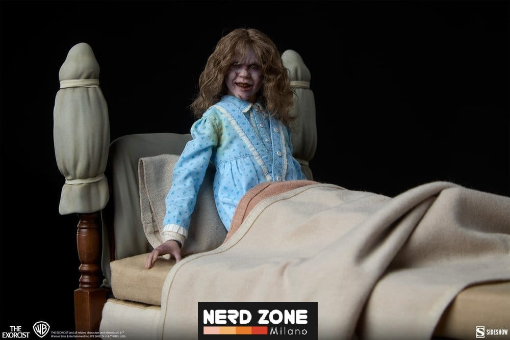 PRE ORDINE SIDESHOW - The Exorcist Action Figure 1/6 Regan MacNeil (Deluxe Edition) 23 cm