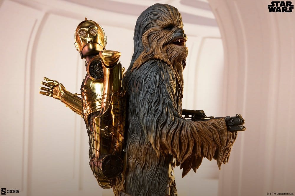 PRE ORDINE - Star Wars Premium Format Figure Chewbacca and C-3PO 63 cm