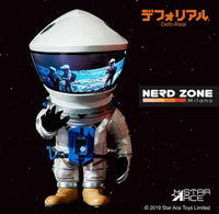 STAR ACE - 2001 Space Odissey Defo Real Astronaut Silver