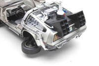PRE ORDINE - SUNSTAR - Back To The Future 2 De Lorean Die-Cast 1:18 Scale Model