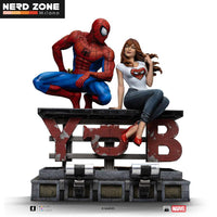IRON STUDIOS - Spider-Man And Mj 1/6 Scale Diorama