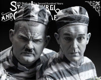 INFINITE STATUES Stan Laurel &amp; Oliver Hardy 1/3 statues