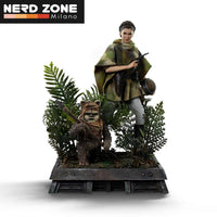 IRON STUDIOS - Star Wars Episode 6 Leia And Wicket 1/10 Statue