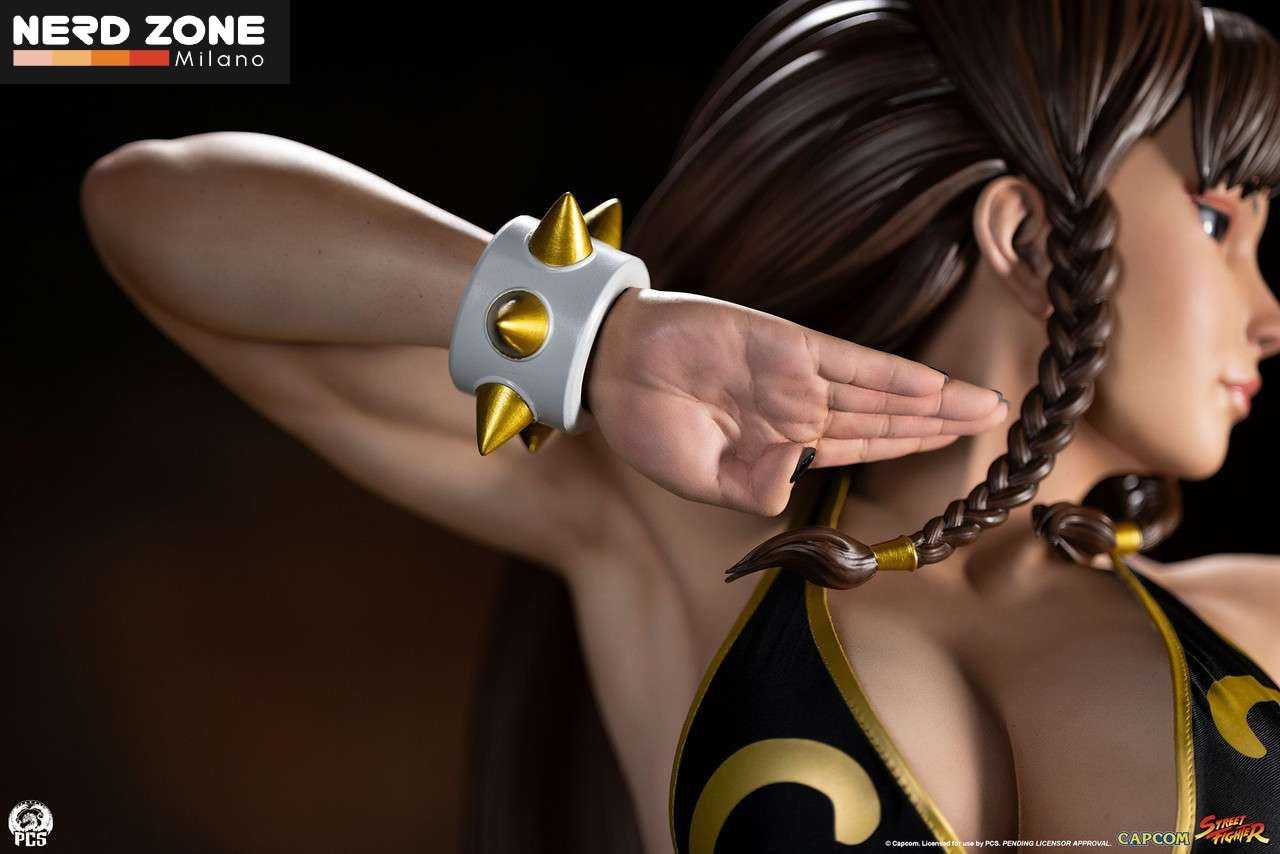 PCS (Premium Collectibles Studio) - Street Fighter Chun - Li 1/2 Scale Statue Battle Edition
