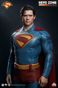 QUEEN STUDIOS - Superman 2025 Life-Size Statue Superman 208 cm Statui 1/1 a grandezza naturale DC Comics