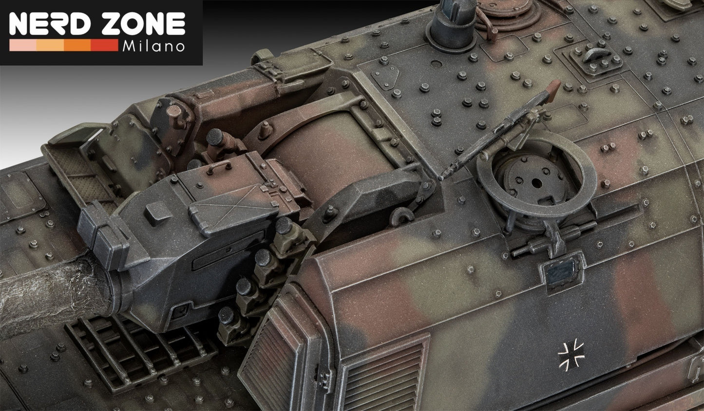TAMIYA - Carro Armato Scala 1/35 Panzerhaubitze 2000
