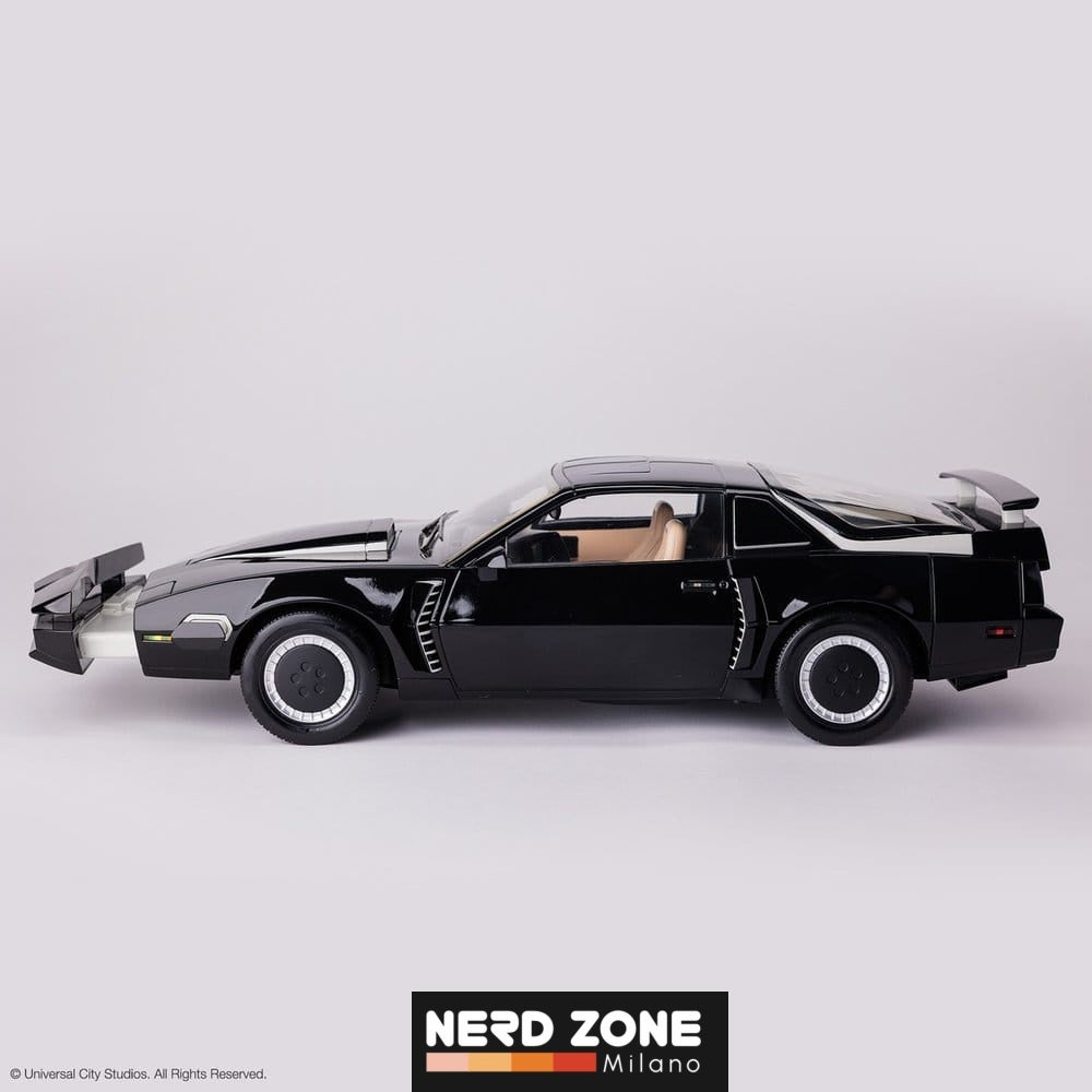 PRE ORDINE - TOMY Knight Rider DieCast Replica 1/10 K.I.T.T. (Supercar) 53 cm