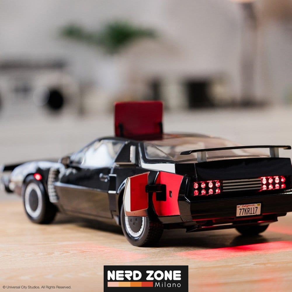 PRE ORDINE - TOMY Knight Rider DieCast Replica 1/10 K.I.T.T. (Supercar) 53 cm