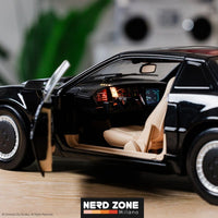 PRE ORDINE - TOMY Knight Rider DieCast Replica 1/10 K.I.T.T. (Supercar) 53 cm