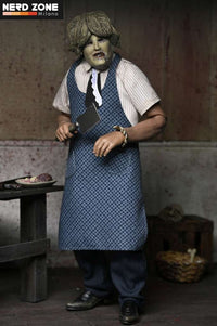 PRE ORDINE - NECA - Texas Chainsaw Massacre Leatherface  Old Lady Mask Clothed Af