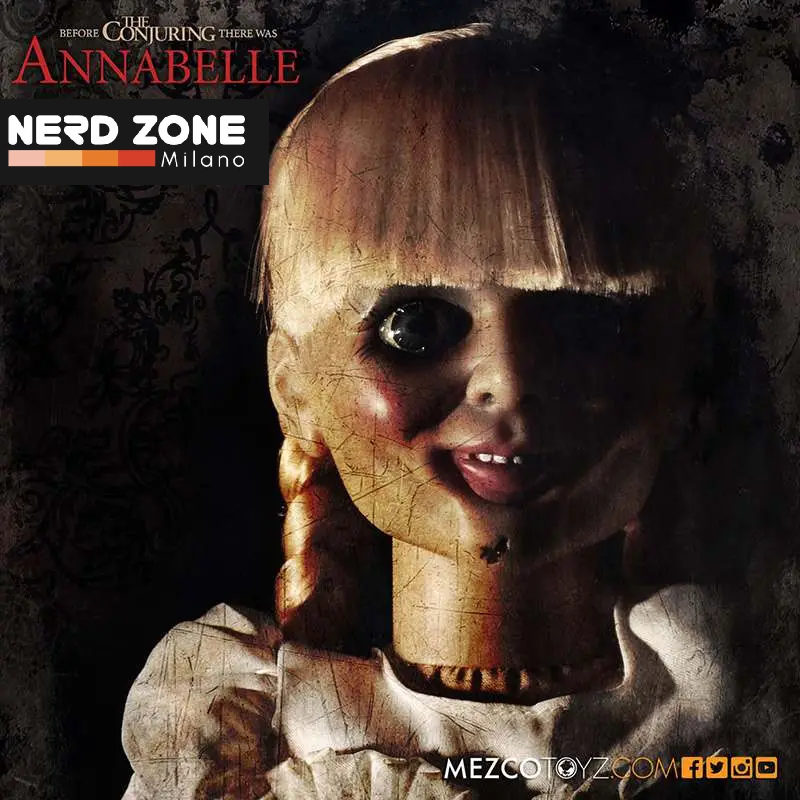 PRE ORDINE - MEZCO - The Conjuring Annabelle Prop Replica Reprint