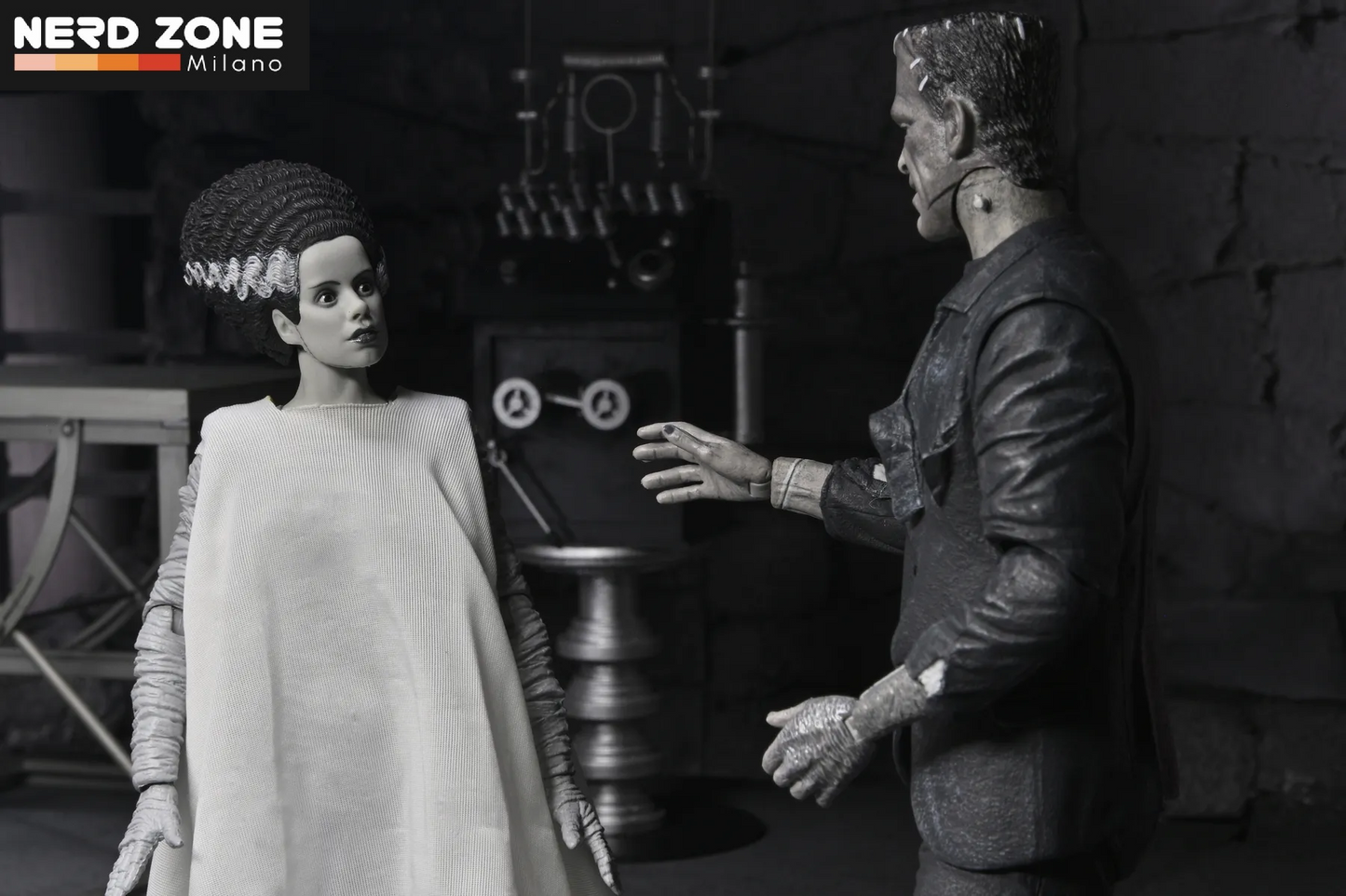 PRE ORDER - NECA - Universal Monsters Bride Of Frankenstein 90th Monster & His Mate B&w 2pack