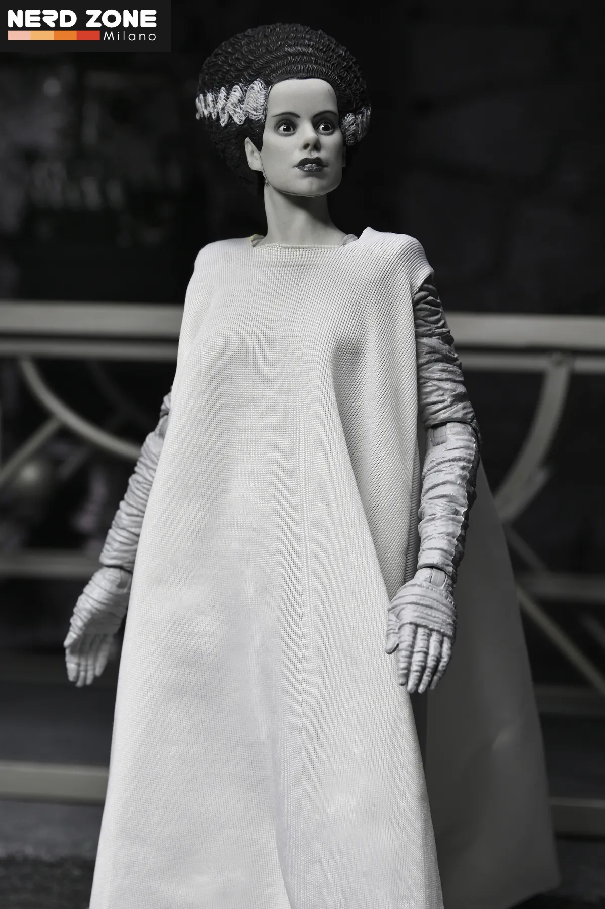 PRE ORDER - NECA - Universal Monsters Bride Of Frankenstein 90th Monster & His Mate B&w 2pack