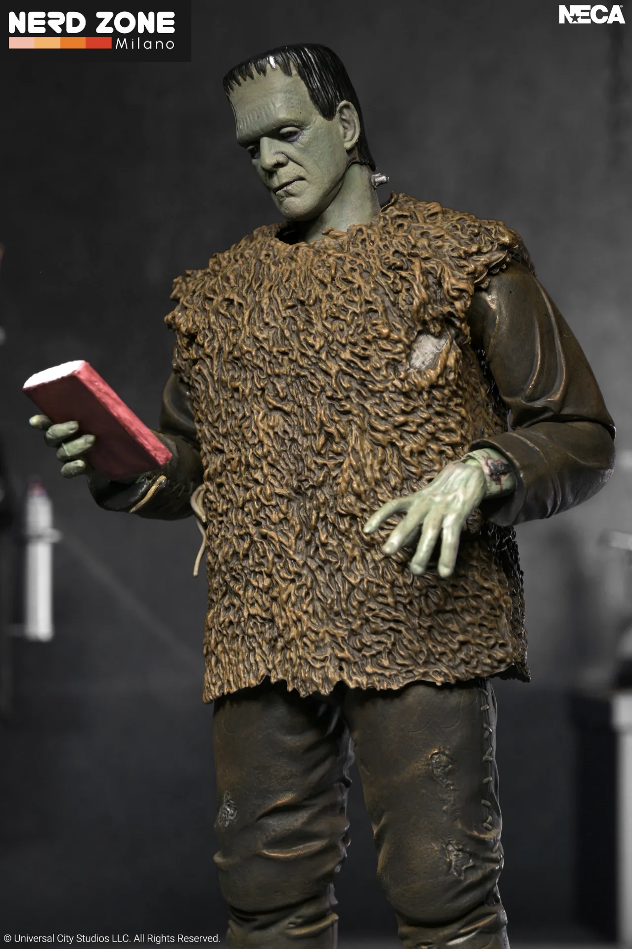 PRE ORDINE - NECA - Universal Monters Frankenstein Monster Ultimate Action Figure