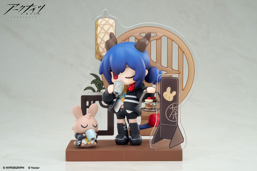 PRE ORDINE - Arknights Would You Like A Dessert? Mini Series PVC Statue Ch'en 11 cm