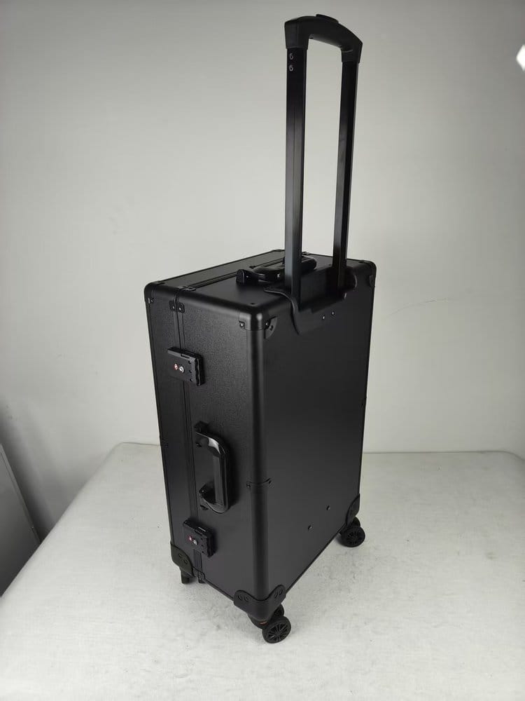 PRE ORDINE - Evoretro Trading Card Luggage Wheeled Case 5-Rows Round Aluminum 56.0 x 35.4 cm