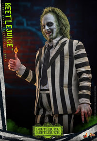 HOT TOYS Beetlejuice Beetlejuice Movie Masterpiece Action Figure 1/6 Beetlejuice 30 cm