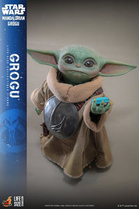 PRE ORDINE - HOT TOYS Star Wars: The Mandalorian & Grogu Life-Size Figure Grogu 38 cm