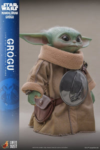 PRE ORDINE - HOT TOYS Star Wars: The Mandalorian & Grogu Life-Size Figure Grogu 38 cm