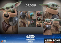 PRE ORDINE - HOT TOYS Star Wars: The Mandalorian & Grogu Life-Size Figure Grogu 38 cm