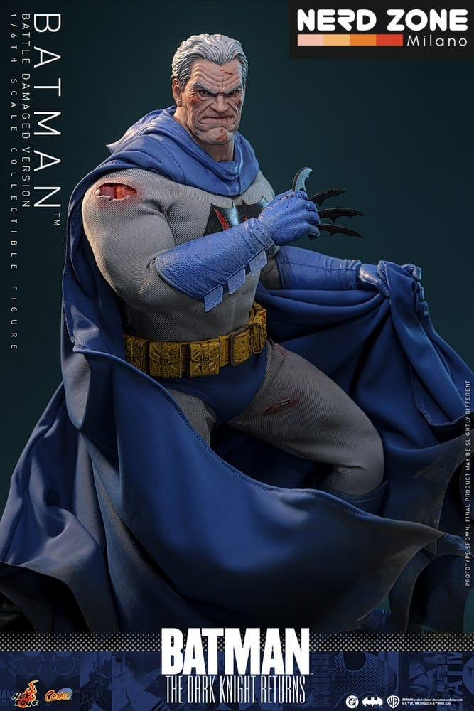 PRE ORDINE HOT TOYS - Batman: The Dark Knight Returns Comic Masterpiece Action Figure 1/6 Batman (Battle Damaged Version) 32 cm