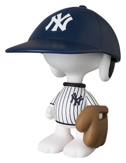 PRE ORDINE - MLB × Peanuts UDF PVC Figure New York Yankees Snoopy 7 cm