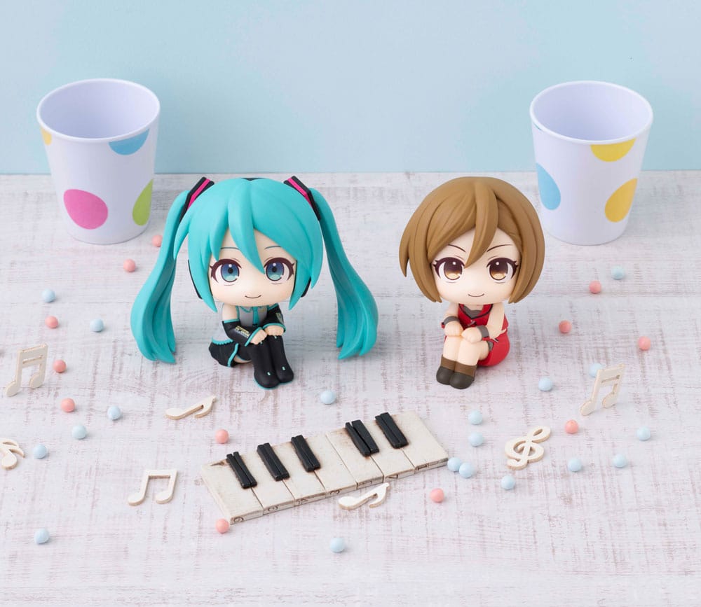 PRE ORDINE - Character Vocal Series Look Up PVC Statue Hatsune Miku & Meiko Set (with gift) 11 cm